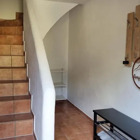 Bergfreunde Inkl Chiemgaukarte Апартаменты *